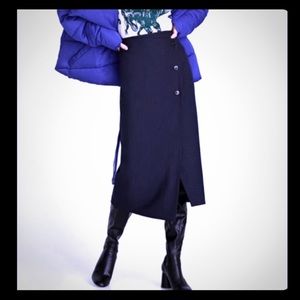 NWT! Zara Buttoned Pinstripe Pencil Skirt